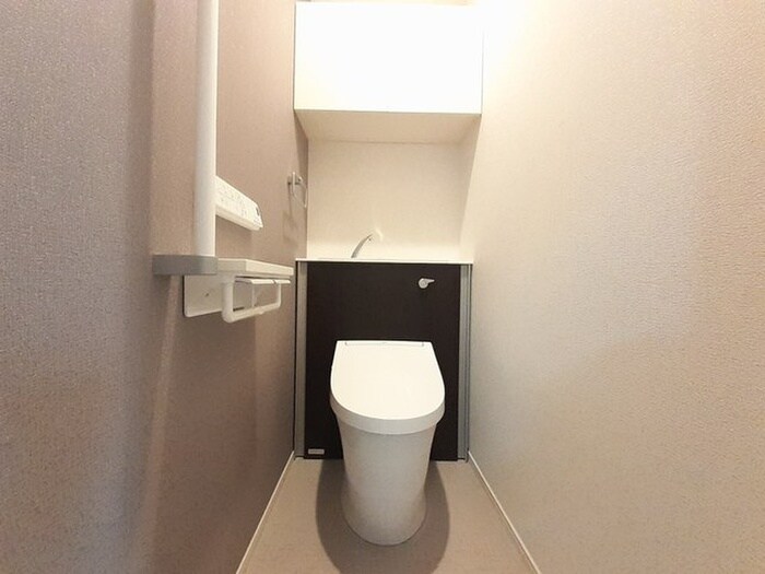 物件内観写真13　(トイレ)