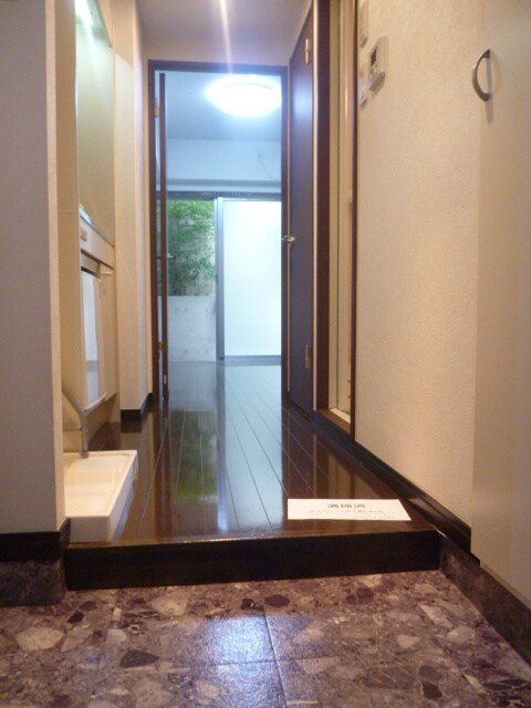 物件内観写真7　(廊下)