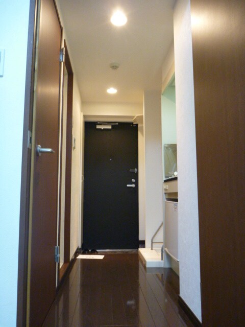 物件内観写真9　(廊下)