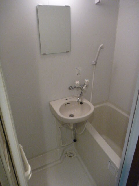 物件内観写真12　(バス／シャワールーム等)