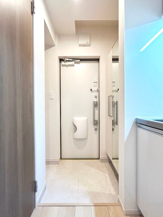 物件内観写真15　(玄関)