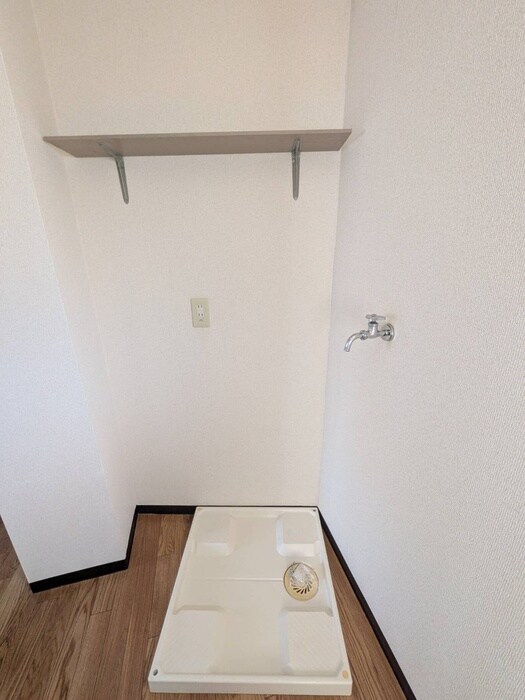 物件内観写真19　(洗濯機置場)