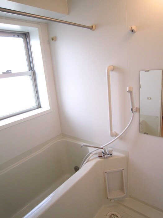 物件内観写真13　(バス／シャワールーム等)