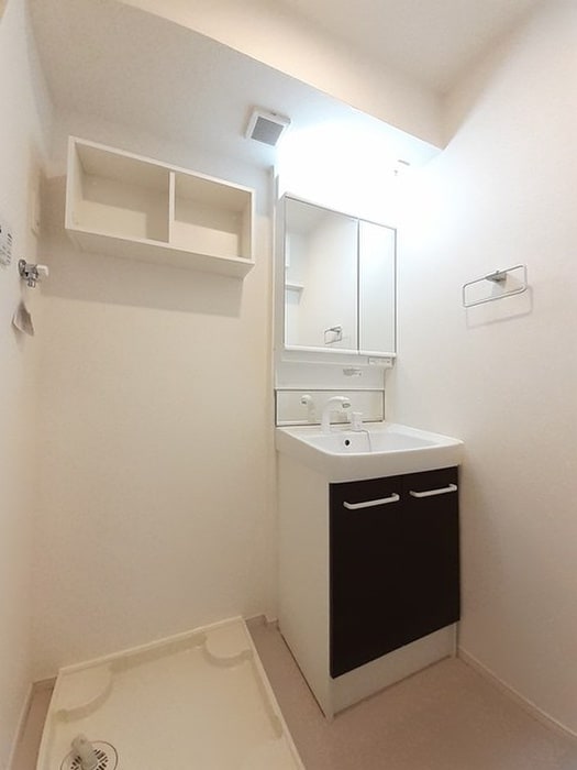 物件内観写真8　(洗面)