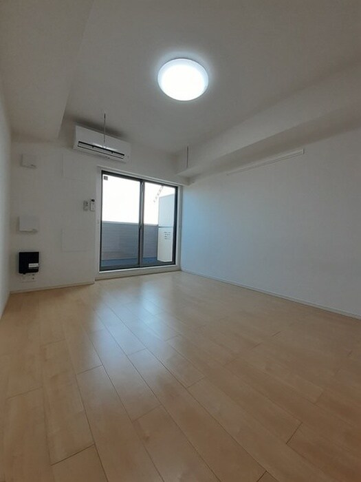 物件内観写真16　(室内からの展望)