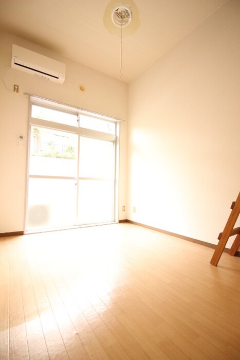 物件内観写真6　(居室)