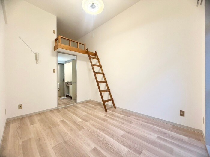 物件内観写真8　(居室)