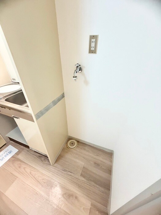 物件内観写真13　(洗濯機置場)