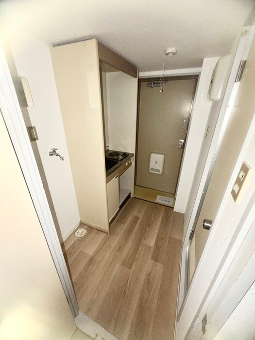 物件内観写真14　(玄関)