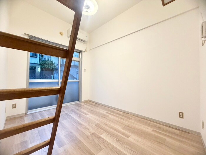物件内観写真18　(居室)