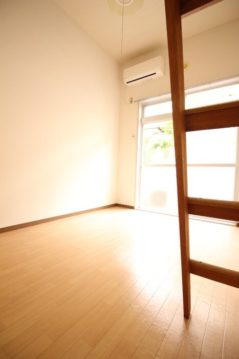 物件内観写真18　(居室)