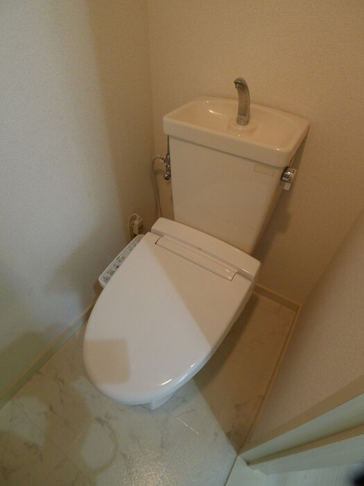 物件内観写真15　(トイレ)