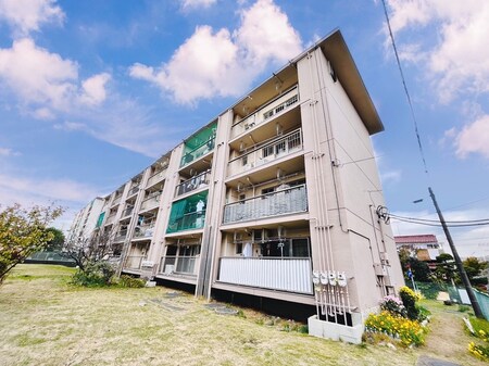 川上団地第一１６号棟（1626）外観写真