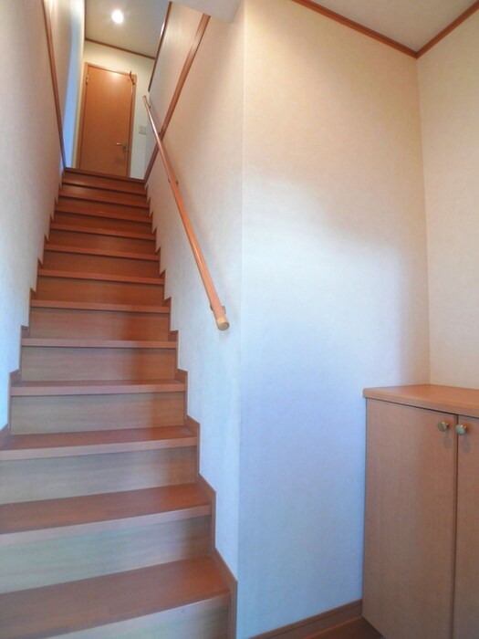 物件内観写真6　(玄関)