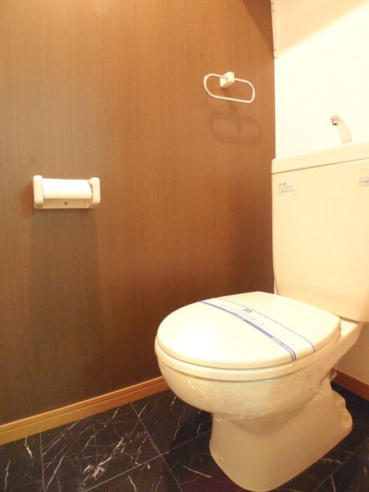 物件内観写真13　(トイレ)