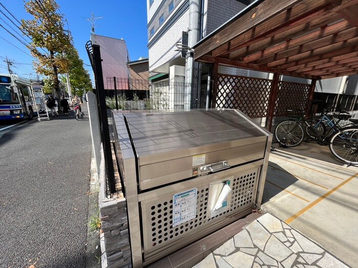 物件外観写真4　(建物設備)