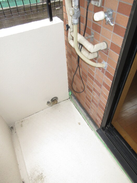 物件内観写真13　(洗濯機置場)