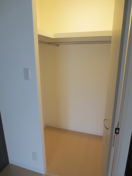 物件内観写真10　(収納)