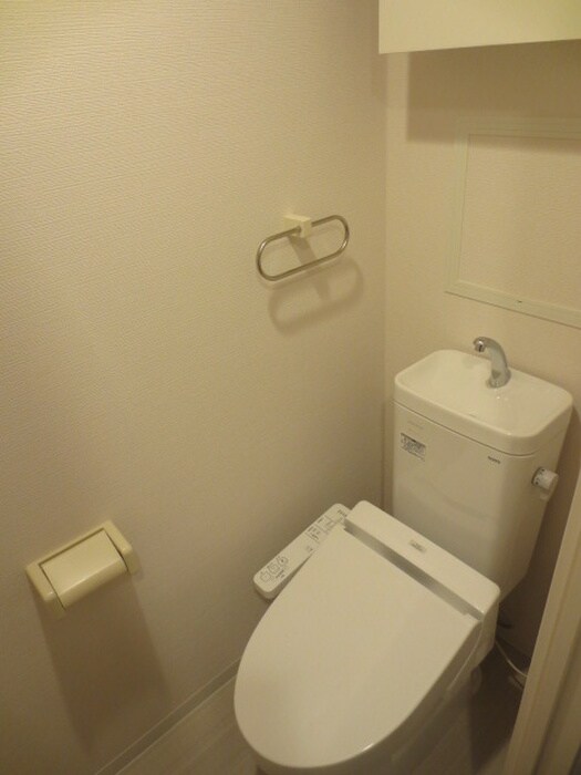 物件内観写真16　(トイレ)