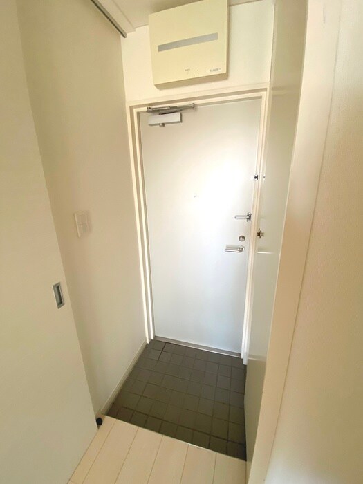 物件内観写真14　(玄関)