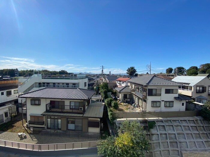 物件内観写真17　(室内からの展望)