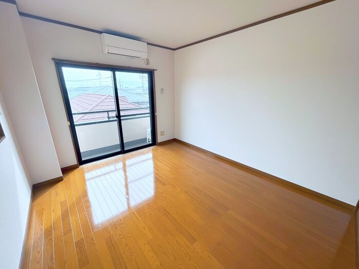 物件内観写真10　(居室)