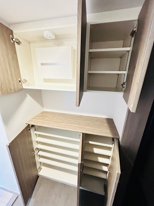 クロスゲート青葉台の靴箱