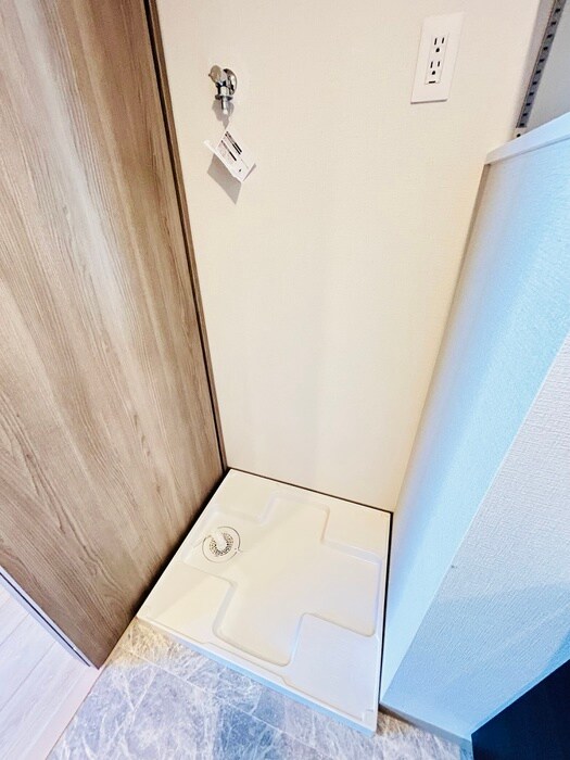 クロスゲート青葉台の洗濯機置場