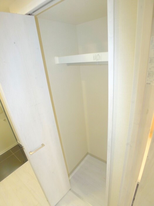 物件内観写真16　(収納)