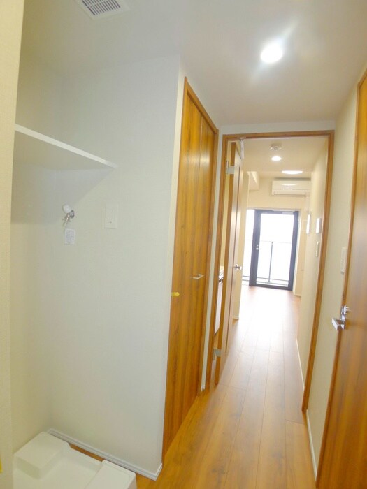 物件内観写真18　(廊下)