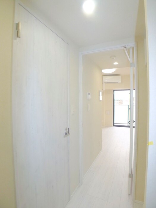 物件内観写真18　(廊下)