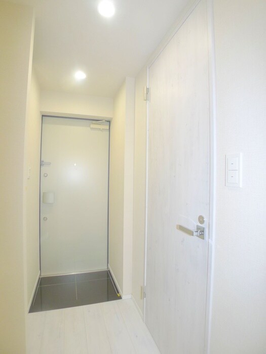 物件内観写真20　(廊下)