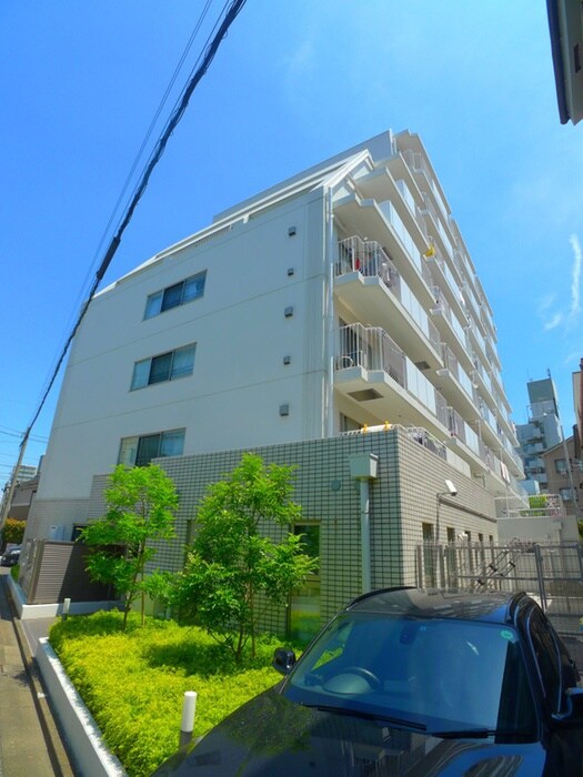 物件外観写真3　(駐車場)