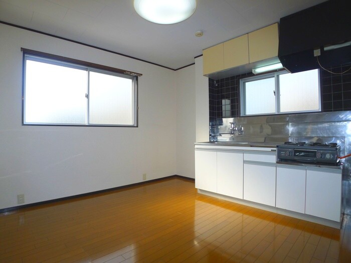 物件内観写真4　(居室)