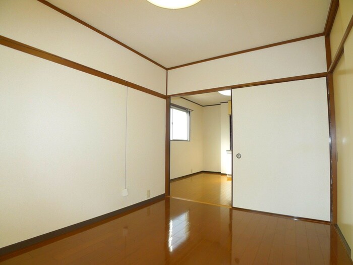 物件内観写真6　(居室)