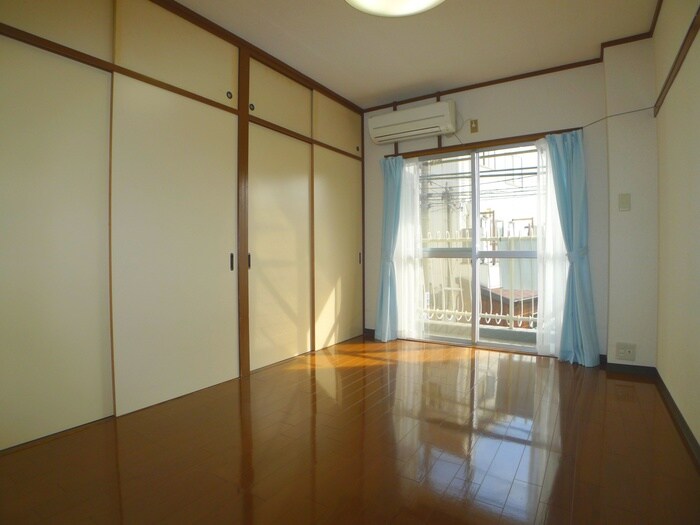 物件内観写真7　(居室)