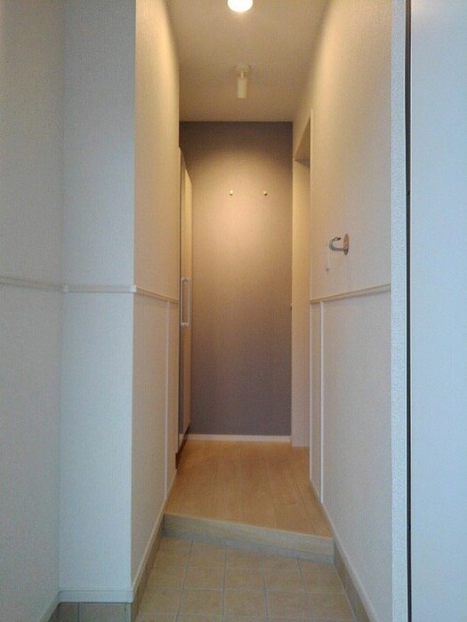 物件内観写真9　(玄関)