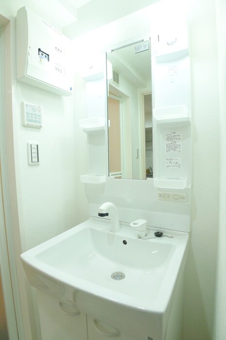 物件内観写真16　(洗面)