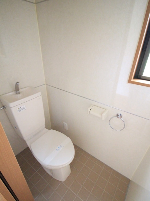 物件内観写真15　(トイレ)
