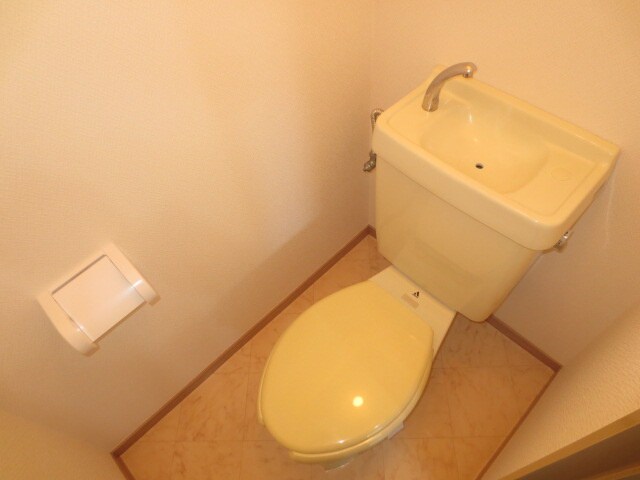 物件内観写真11　(トイレ)