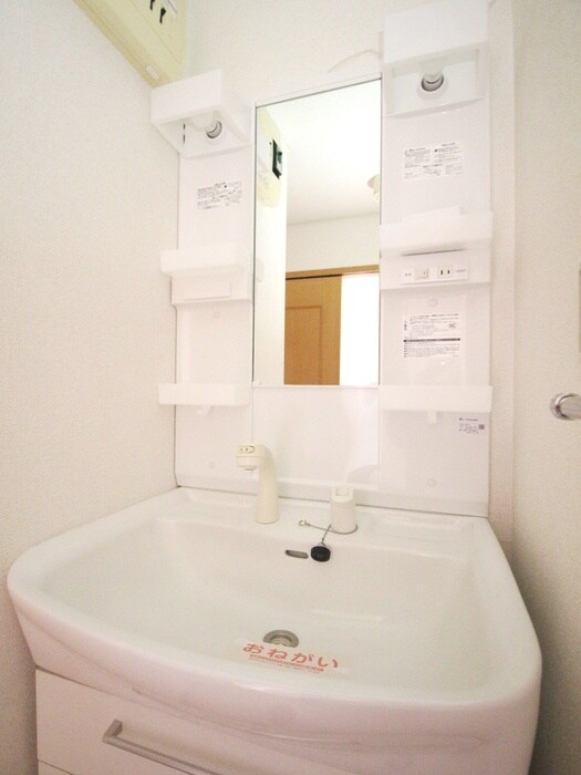 物件内観写真12　(洗面)