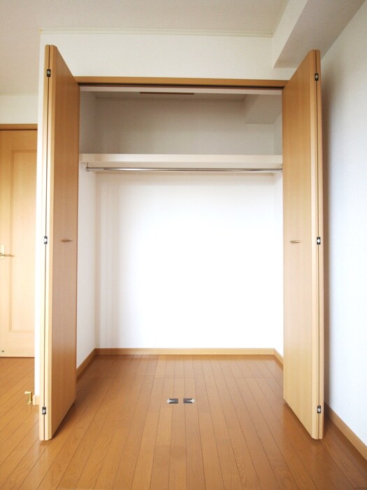 物件内観写真15　(収納)