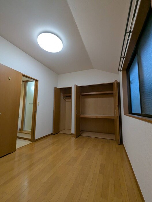 物件内観写真18　(居室)