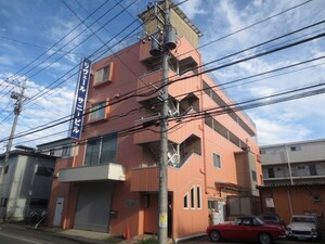 リヴェ－ルサニ－外観写真