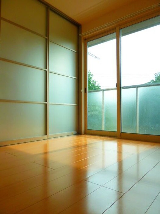 物件内観写真9　(居室)