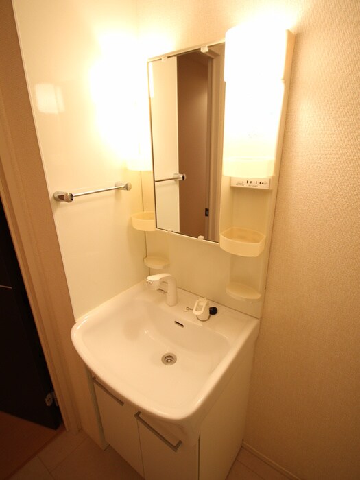 物件内観写真12　(洗面)