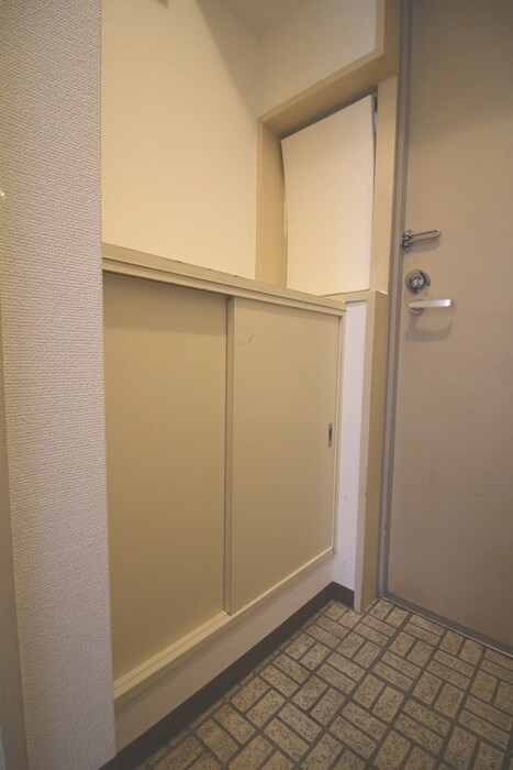 物件内観写真13　(靴箱)