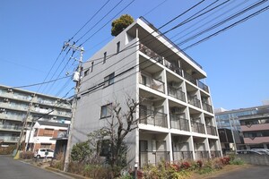 マンション フォーシーズンズ外観写真