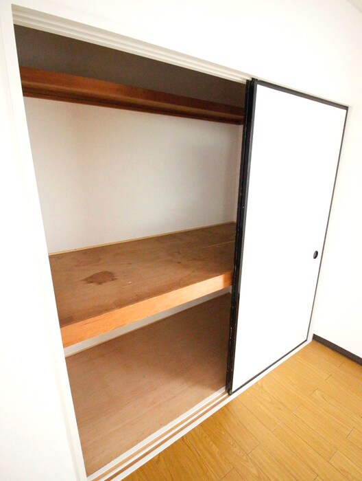 物件内観写真13　(収納)