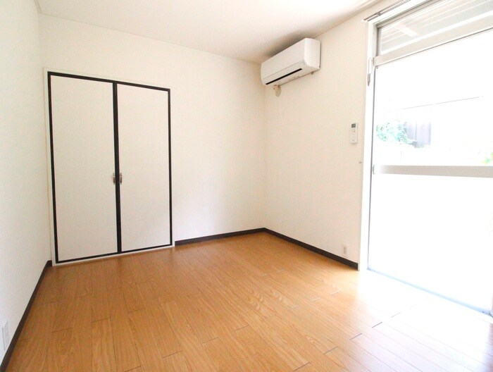 物件内観写真17　(居室)